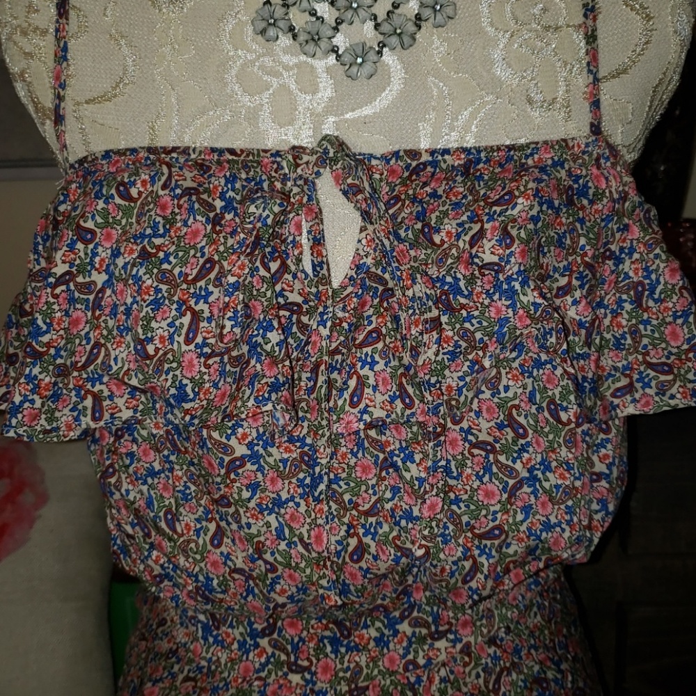 Floral Ruffle Dress - Picture 3 of 8